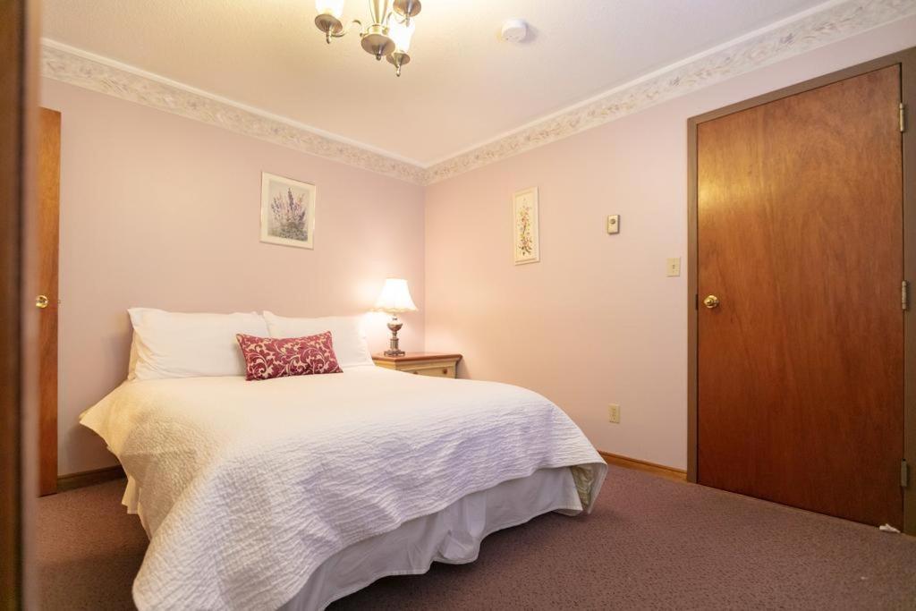 Bed & Breakfast Alexandrea Niagara Falls